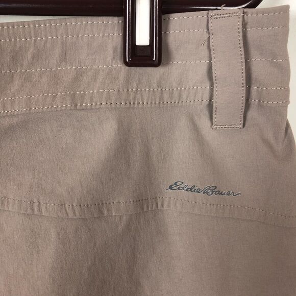 Eddie Bauer Summer Trail Tan Cargo Shorts Hiking Women's Size 16 - Picture 5 of 9